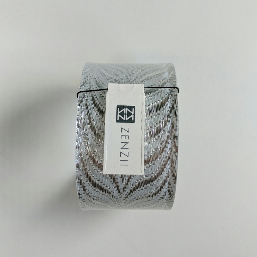 Silver patterned bracelet - Picture 6 of 6